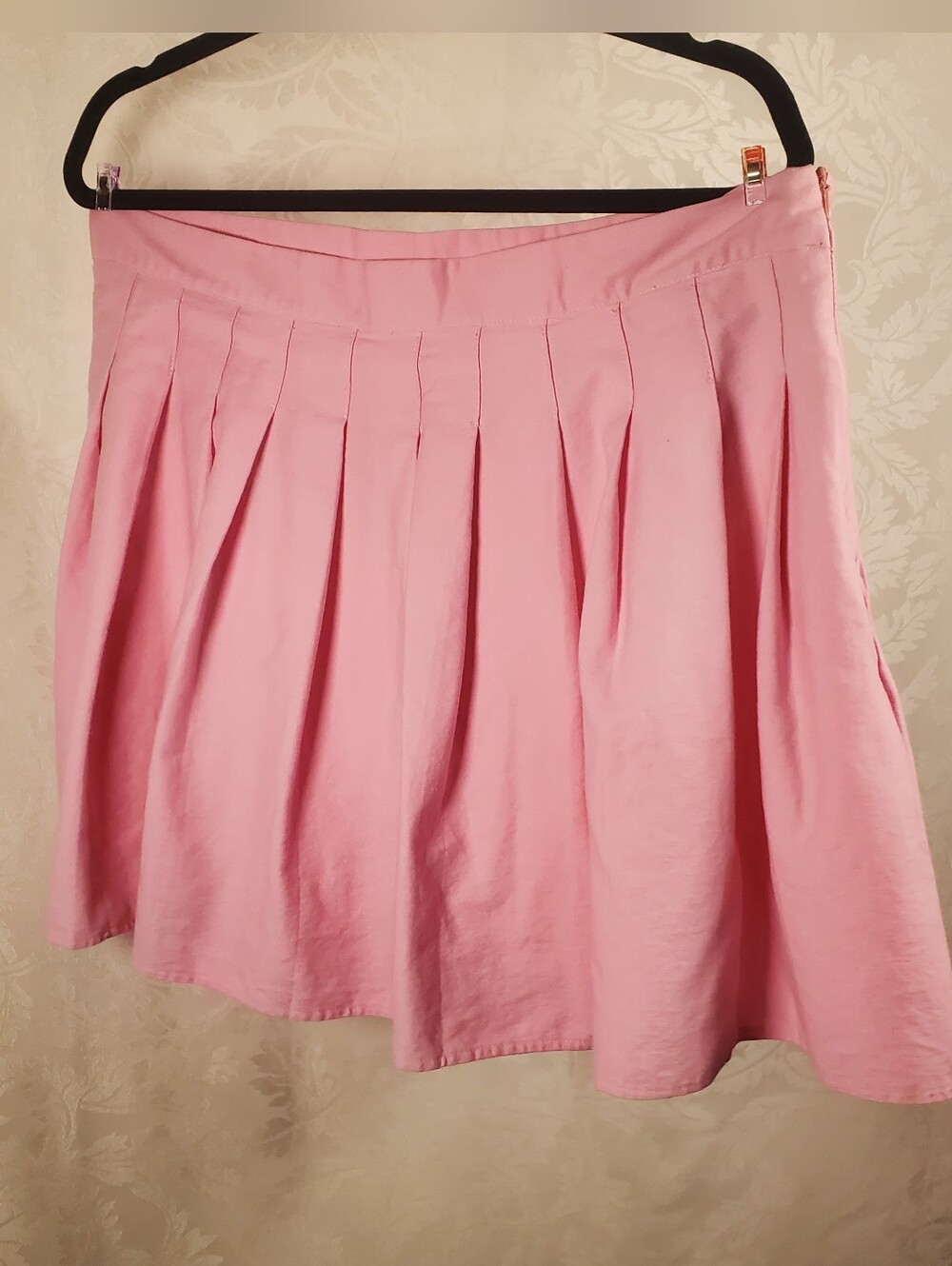Women's Pink Pleated Skater Skirt - Picture 3 of 4